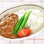 【必見】カレーは冷蔵庫で何日持つ? 鍋入れっぱなしで常温保存はNG!