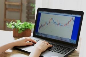 つみたてNISAの期限はいつまで!?恒久化は実現する?