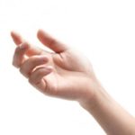 「爪が紫色で痛い!!」 爪が紫色になる原因と対策まとめ!
