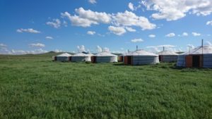 モンゴルの草原は青くて美しい!おすすめスポット教えます!