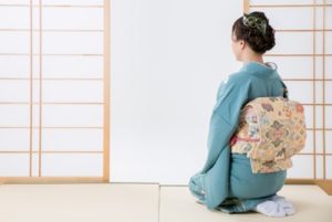 正座を長時間しても血流を滞らせない!足のしびれの原因と対策