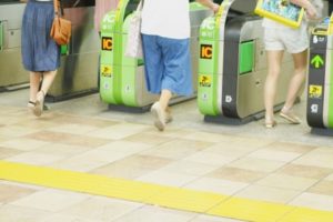 【保存版】乗り換えありの定期券の買い方を徹底調査！学割ありとなしの場合でどう違うの？