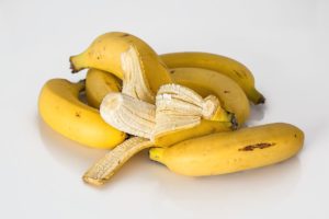 【必見】バナナの茶色い筋って食べられる?